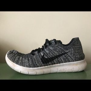 Nike Free Run Flynit Size 6.5